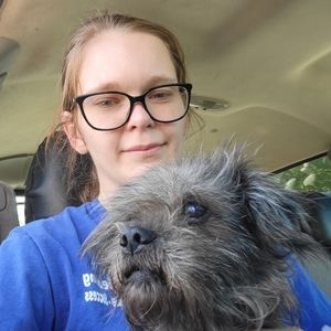 Meet your Posher, Hayley